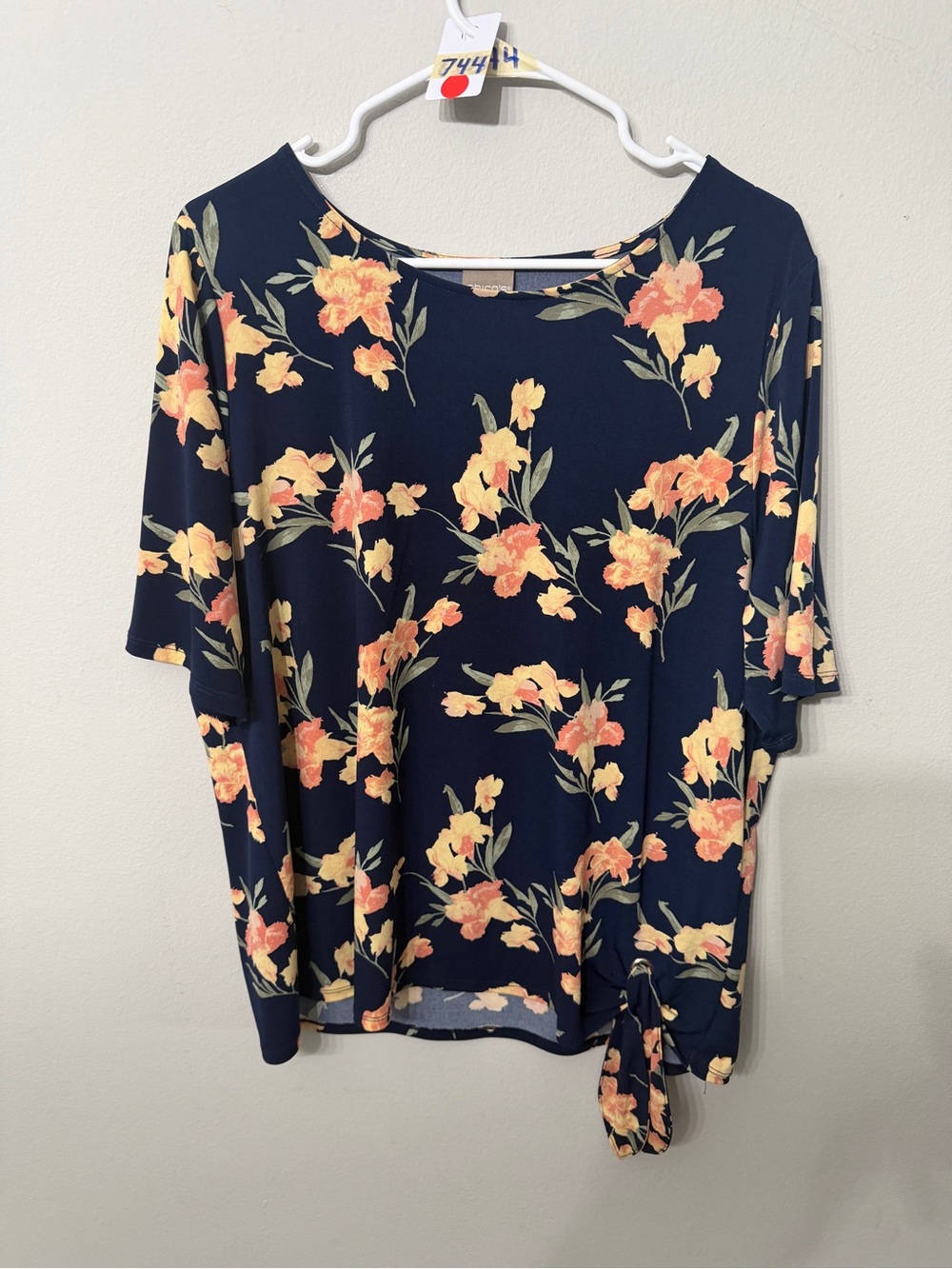 Women’s Chico’s Size 3 XL Navy Floral Tie Hem Top Orange Yellow